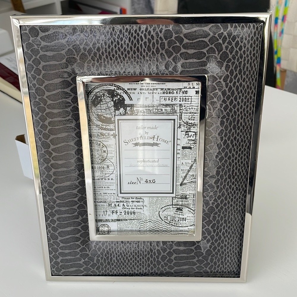 Picture frame - Picture 2 of 4